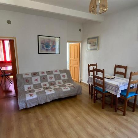 A Petricaghja Apartment Alata Exterior photo